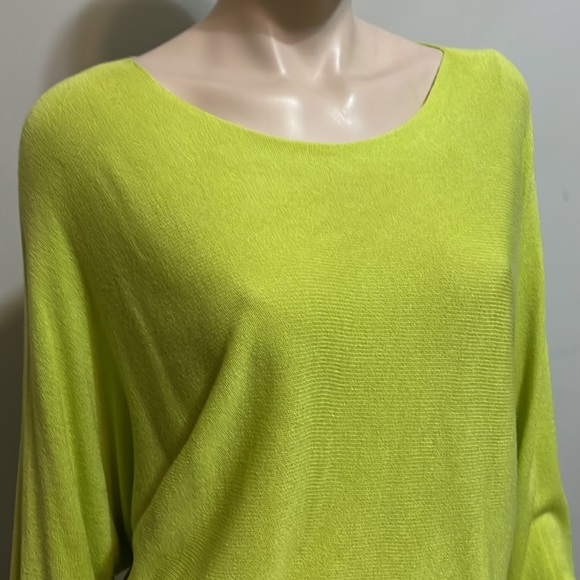 JS Millenium Lightweight Dolman Sleeve Knit Top - Picture 3 of 10